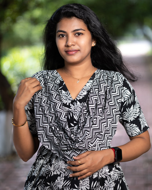 Feeding Dupatta Attached Zipper Maternity Wear – Black and White Design