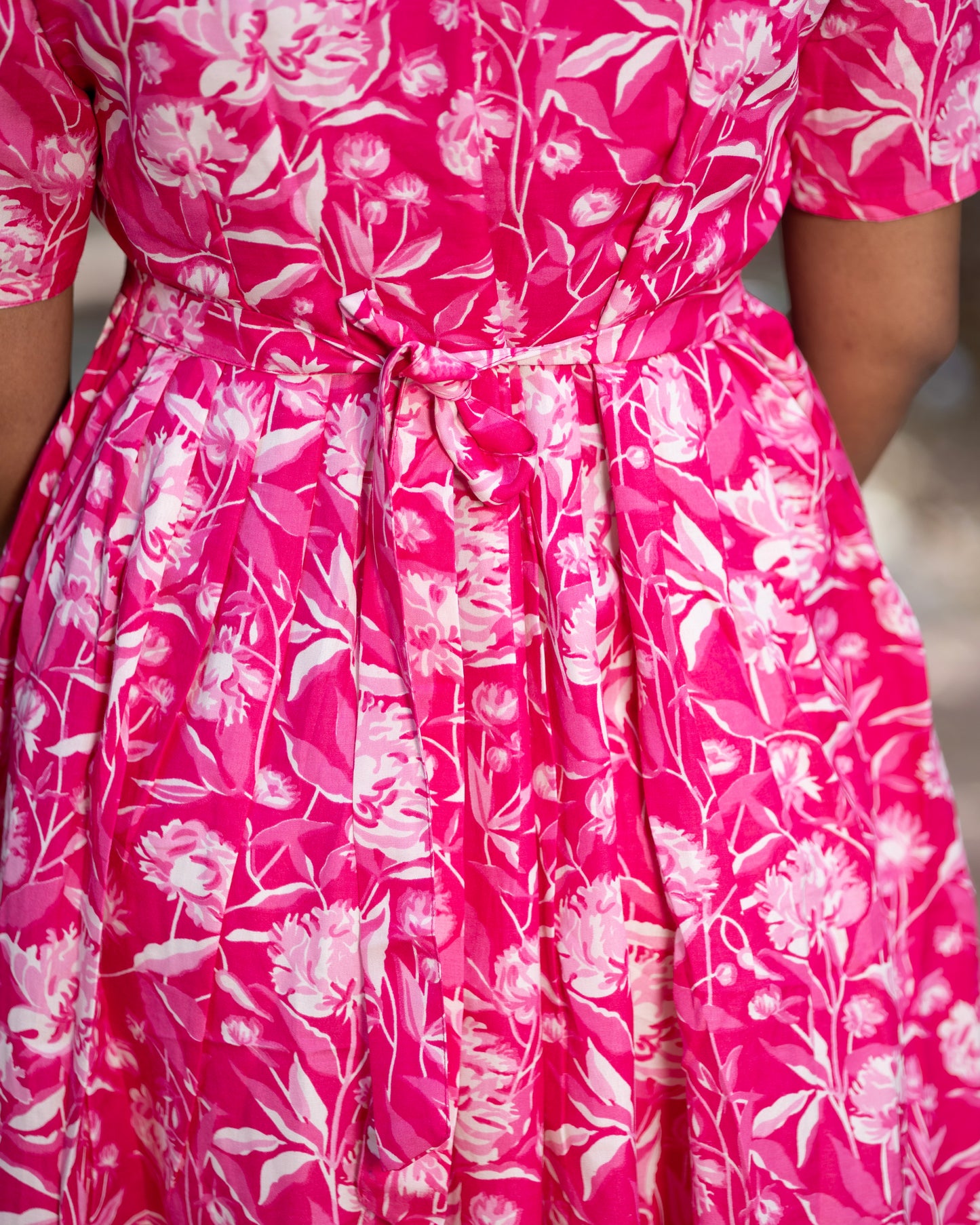 Feeding Dupatta Attached Zipper Maternity Wear – Hot Pink with White Floral Pattern