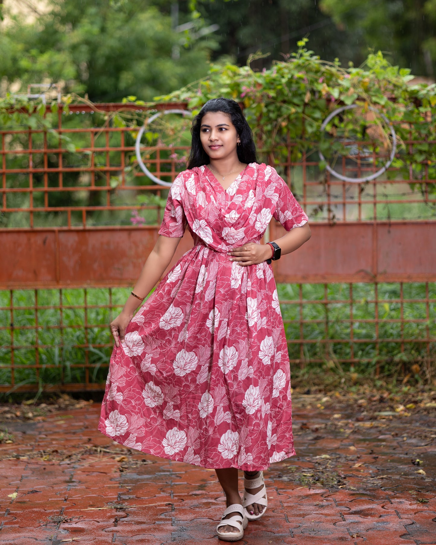 Feeding Dupatta Attached Zipper Maternity Wear – Red with White Design