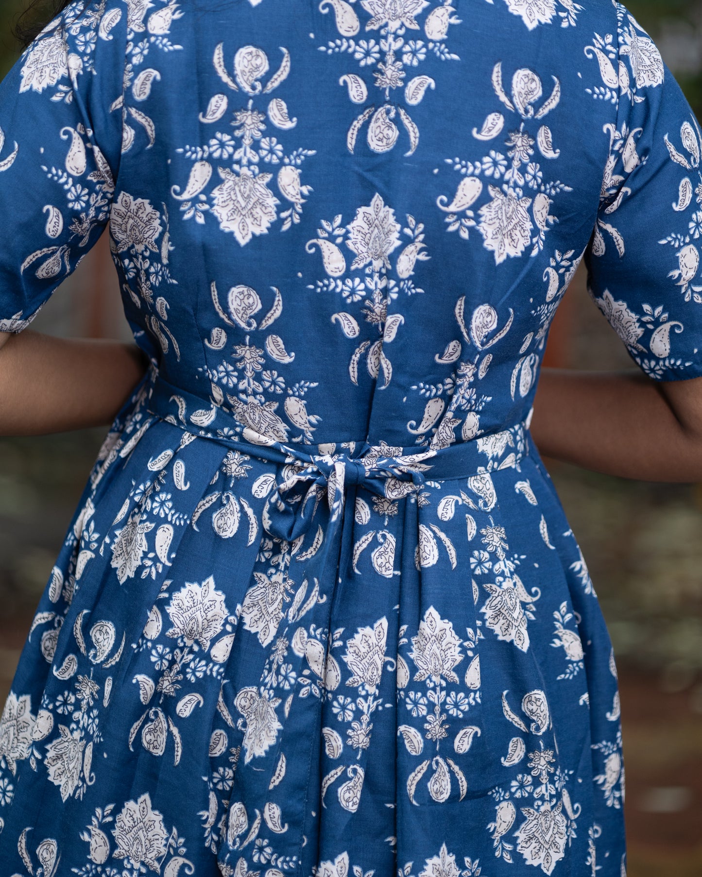 Feeding Dupatta Attached Zipper Maternity Wear – Deep Blue with White Floral