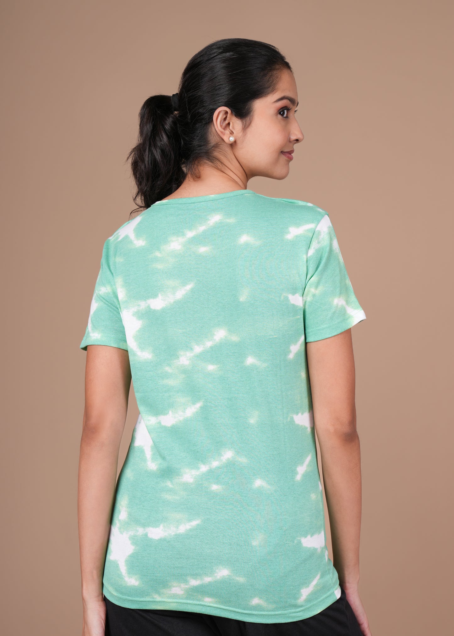 Women’s Zipless Feeding Top-Mint Green & White Prints.