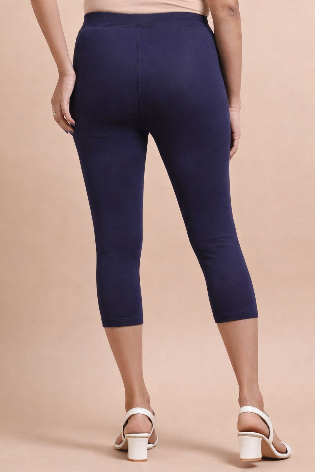 3/4 Capri Leggings – Navy Blue